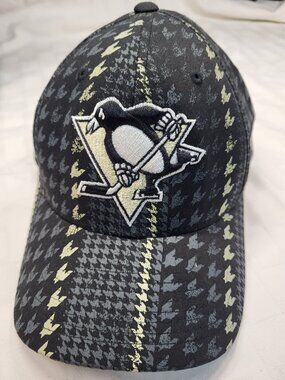 NHL Pittsburgh Penguins OLD TIME HOCKEY Fitted Baseball Cap Mens